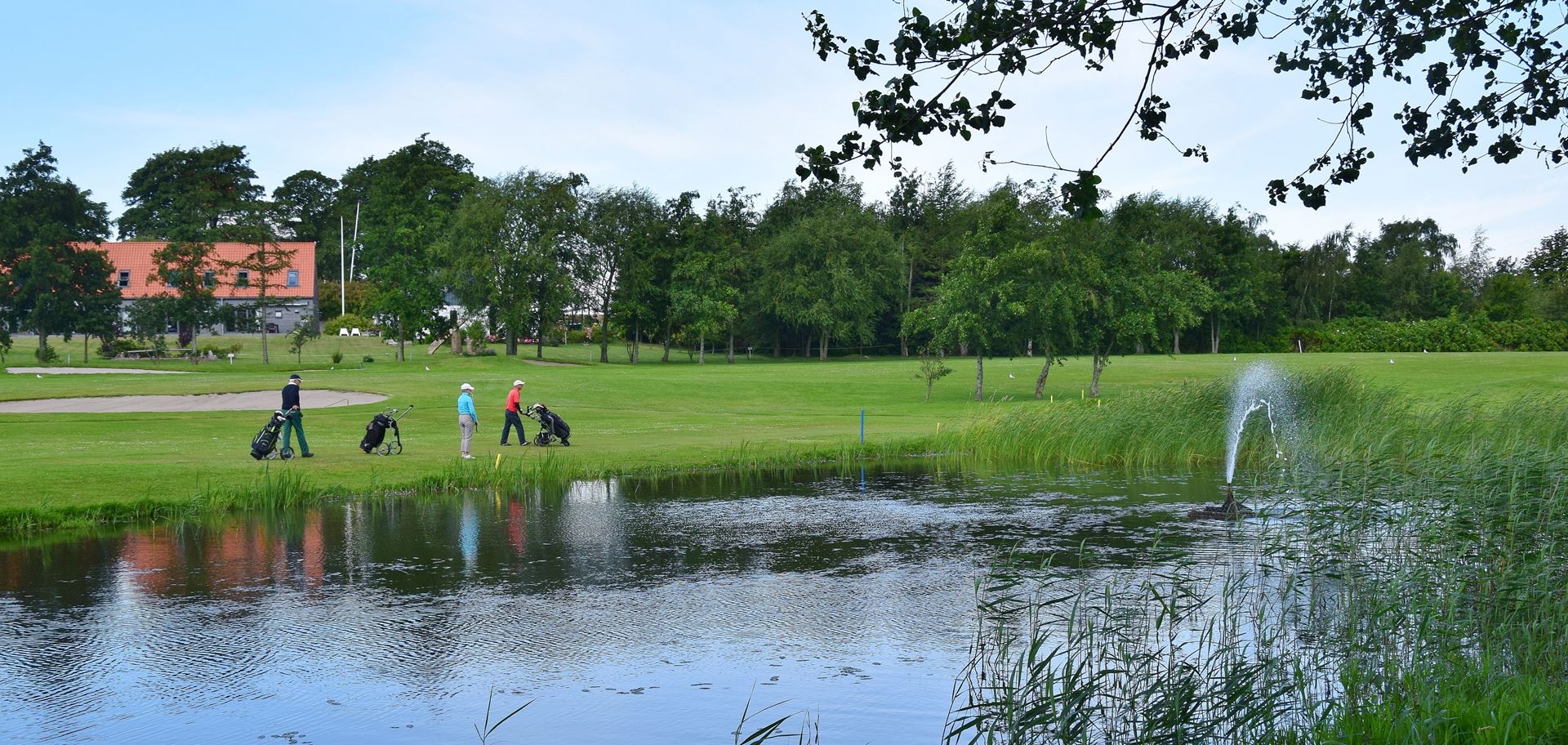 Fæstning mumlende gødning Golfophold i Danmark - spil golfbanen i Samsø Golfklub - GolfersGlobe