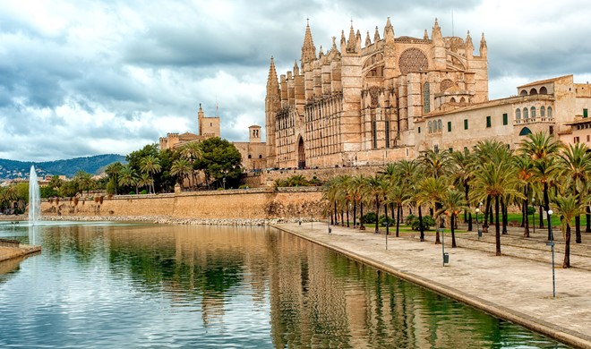 VIDEO: Palma's smukke katedral 
